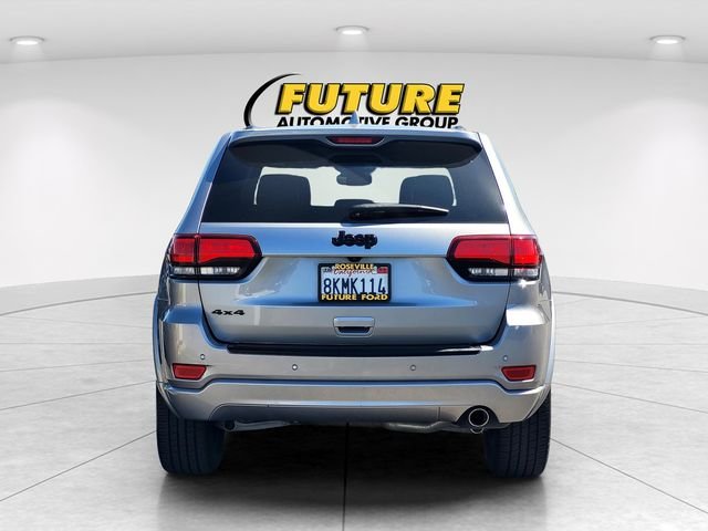 Used 2019 Silver Jeep Altitude image 5