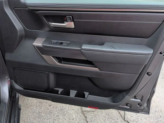 Used 2022 Gray Toyota SR5 image 33