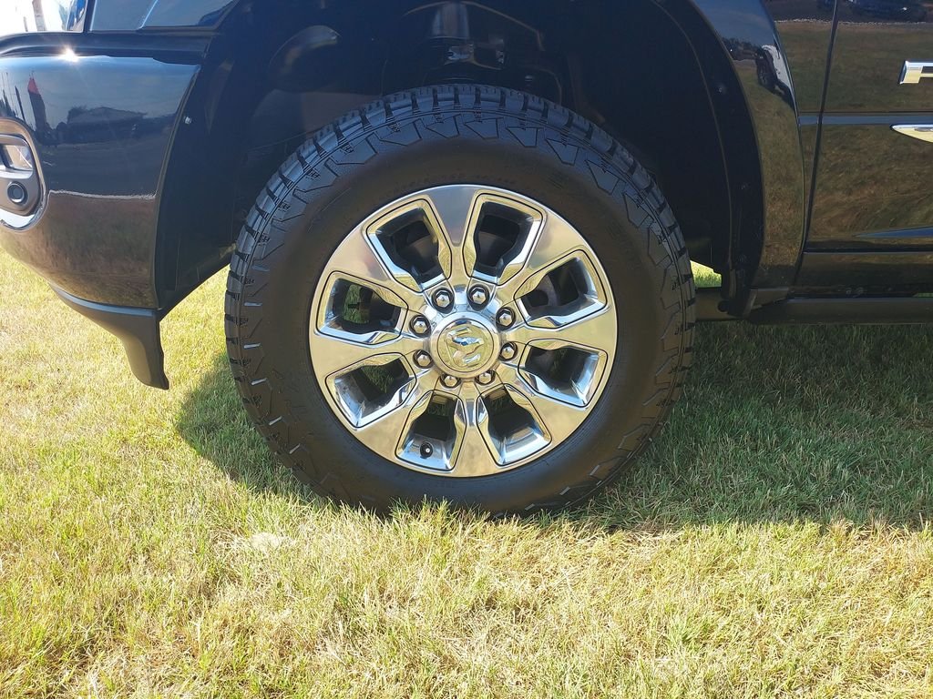 Used 2023 Black Ram Limited image 10