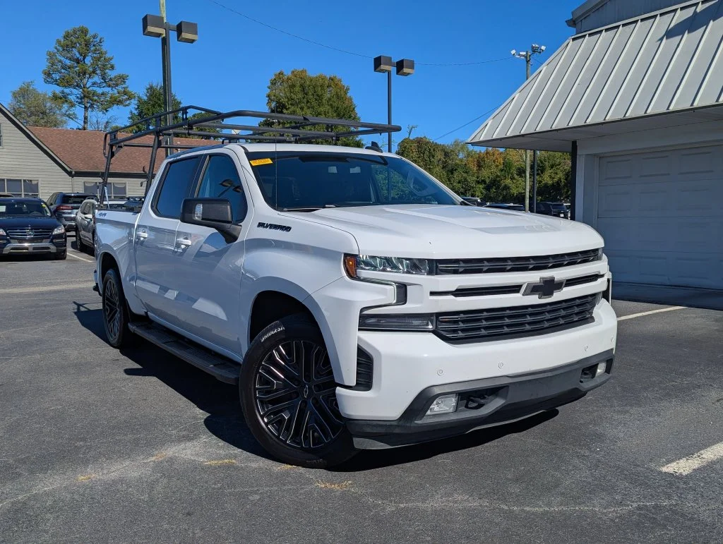 Used 2020 White Chevrolet RST image 4