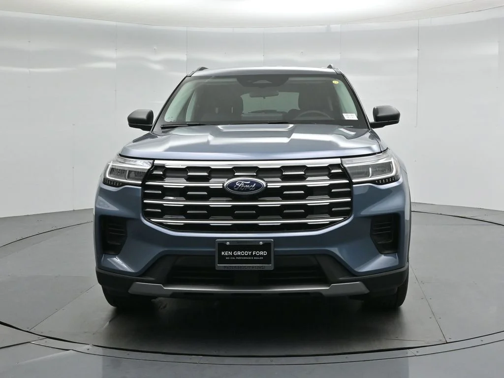 New 2026 Vapor Blue Metallic Ford Active image 50