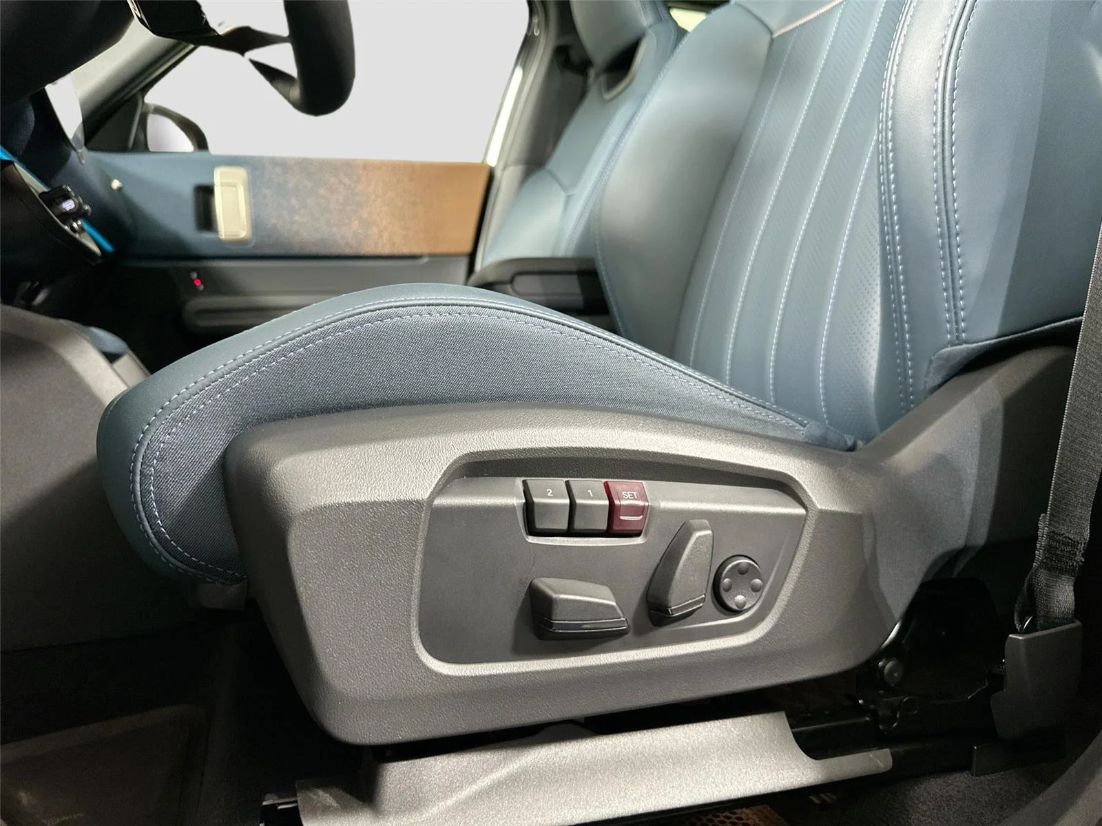 2025 MINI Countryman S - Photo 14