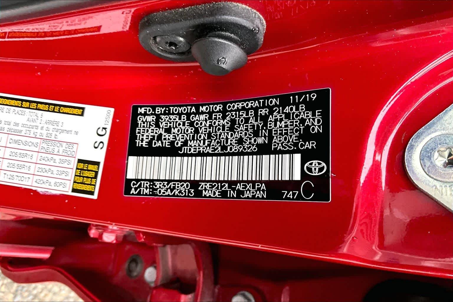 Used 2020 Barcelona Red Metallic Toyota LE image 36