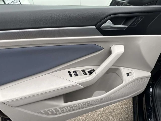 New 2026 White Volkswagen 1.5T SE image 13