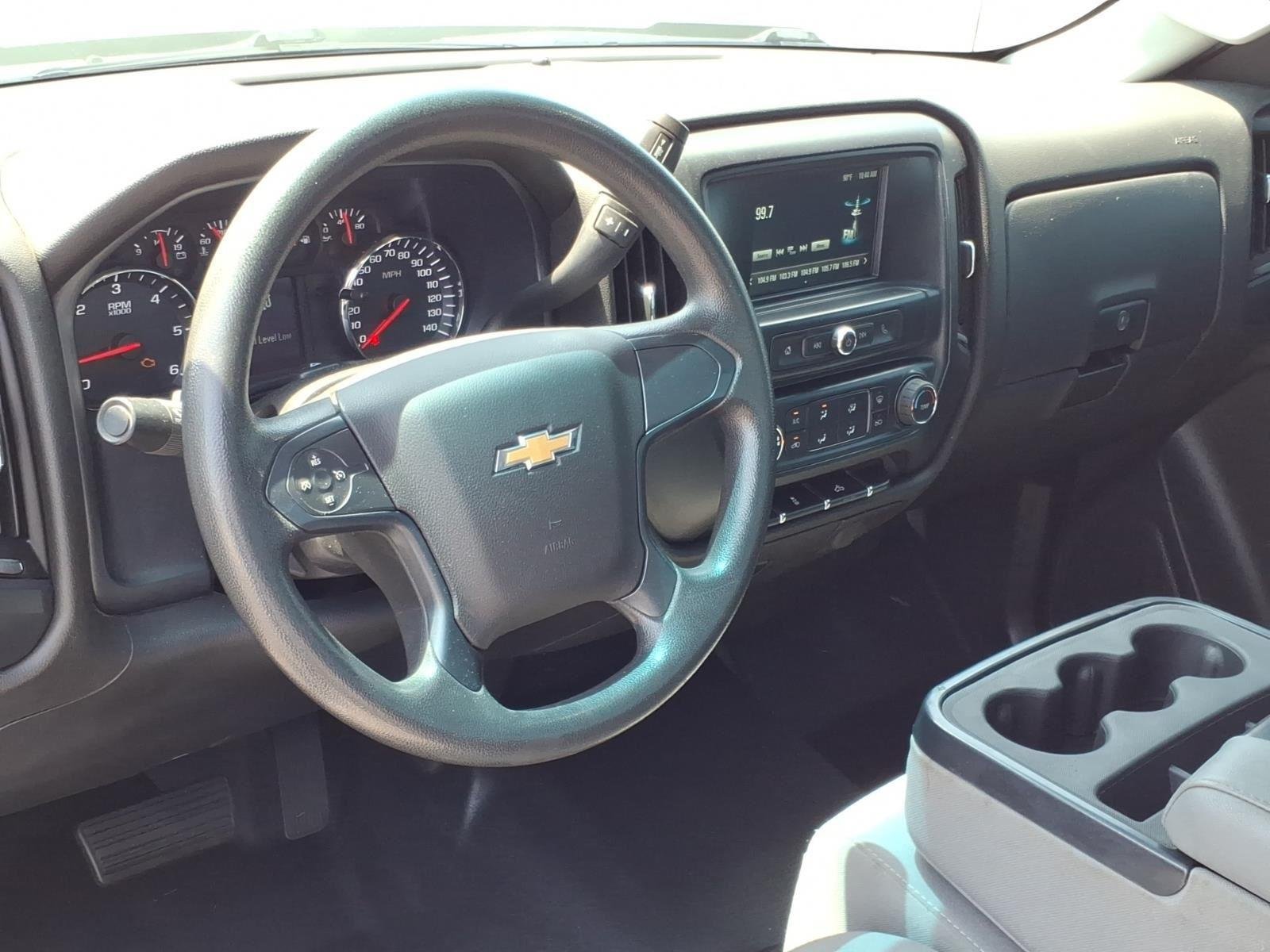 Used 2018 Silver Ice Metallic Chevrolet Work Truck image 18