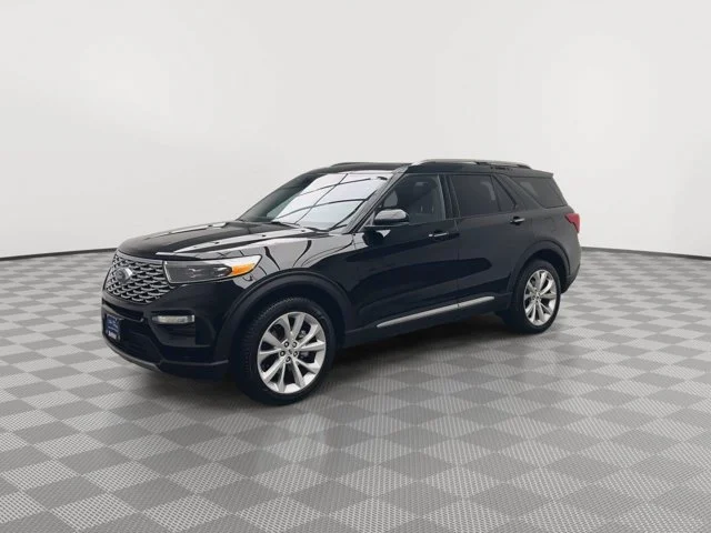 Used 2023 Black Ford Platinum image 42