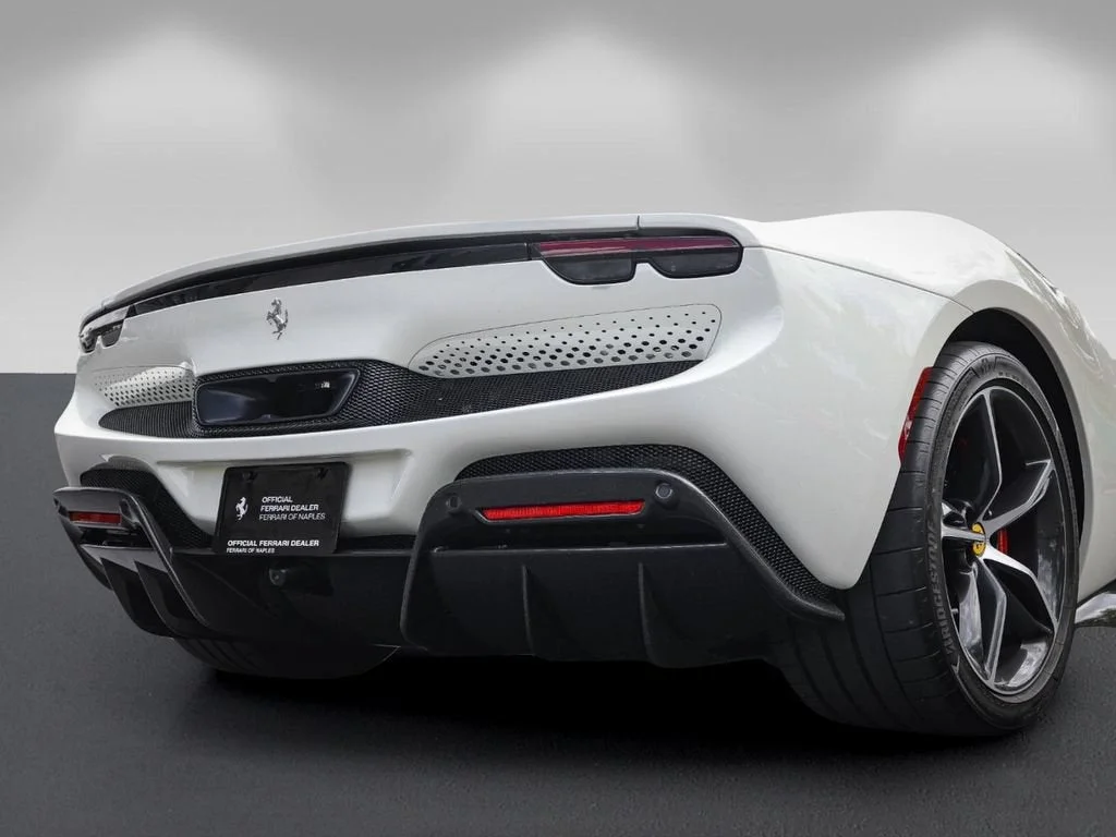 2025 Ferrari 296 Base - Photo 16