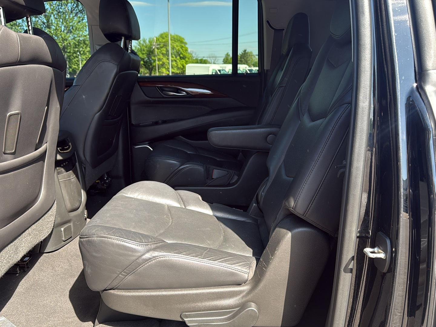 Used 2019 BLACK RAVEN Cadillac Premium Luxury image 14