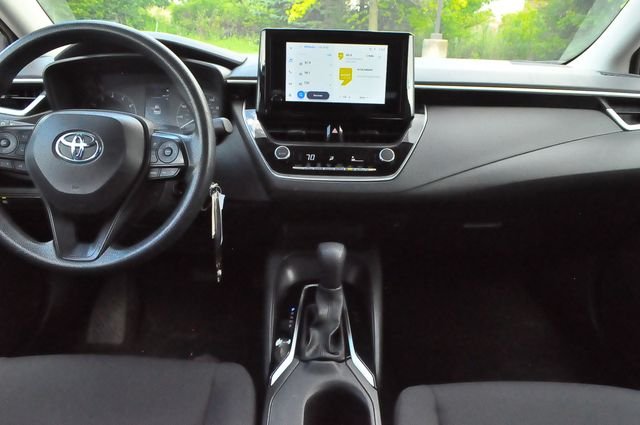 Used 2024  Toyota LE image 16