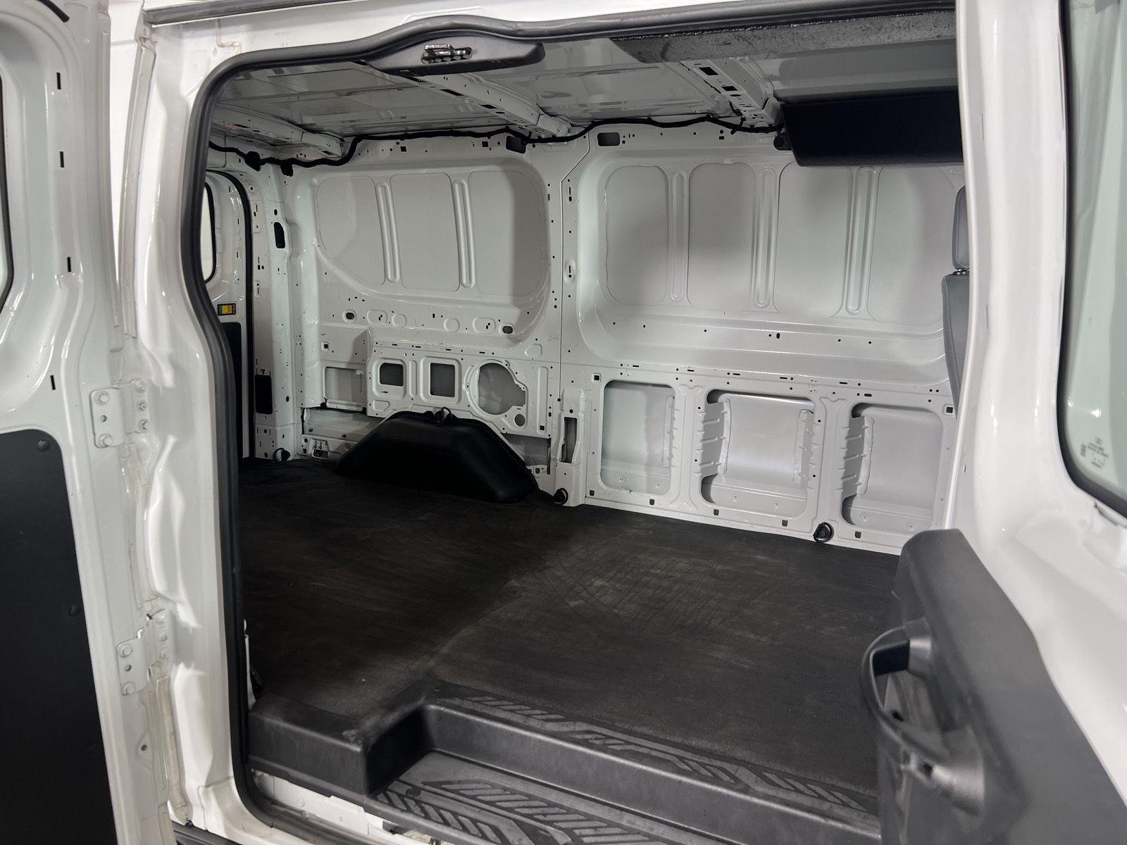 Used 2016 Wh Ford  image 6
