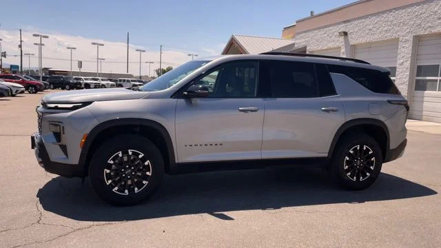 Used 2025 Gray Chevrolet Z71 image 6