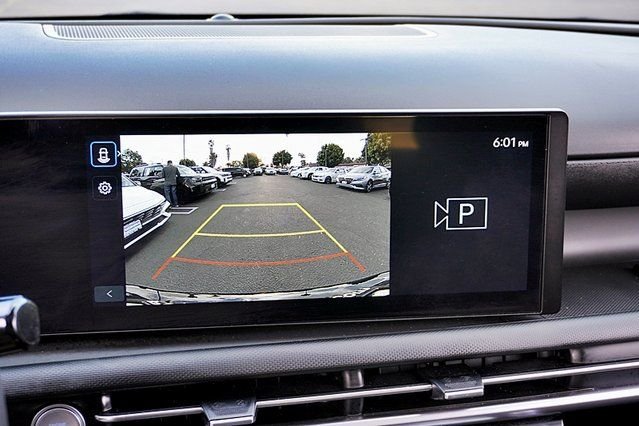 Used 2025 Black Hyundai SE image 26