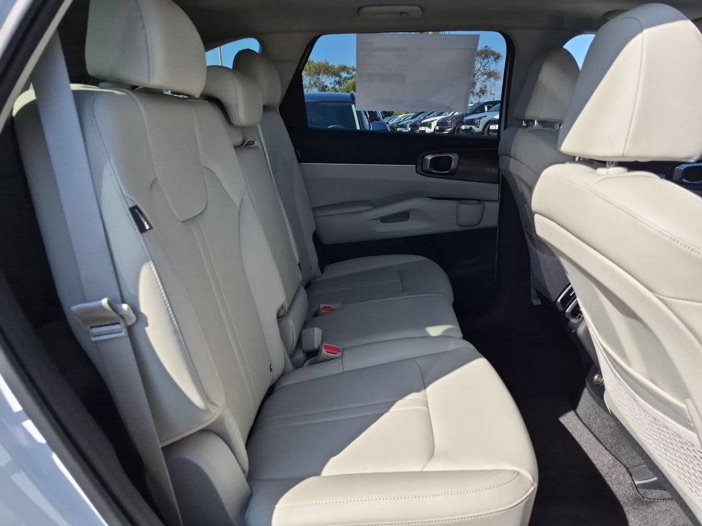 New 2026 Glacial White Pearl Kia S image 28