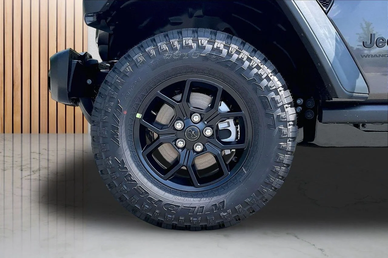 New 2026 Granite Crystal Metallic Clear-Coat Exterior Paint Jeep Sport image 30