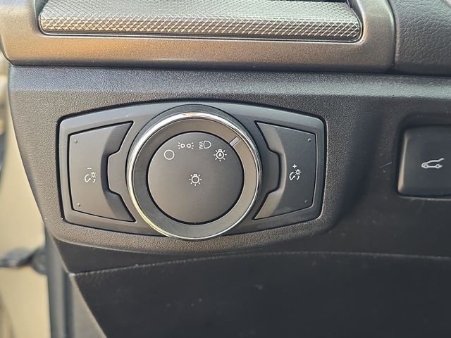 Certified Used 2018 White Gold Metallic Ford SE image 10