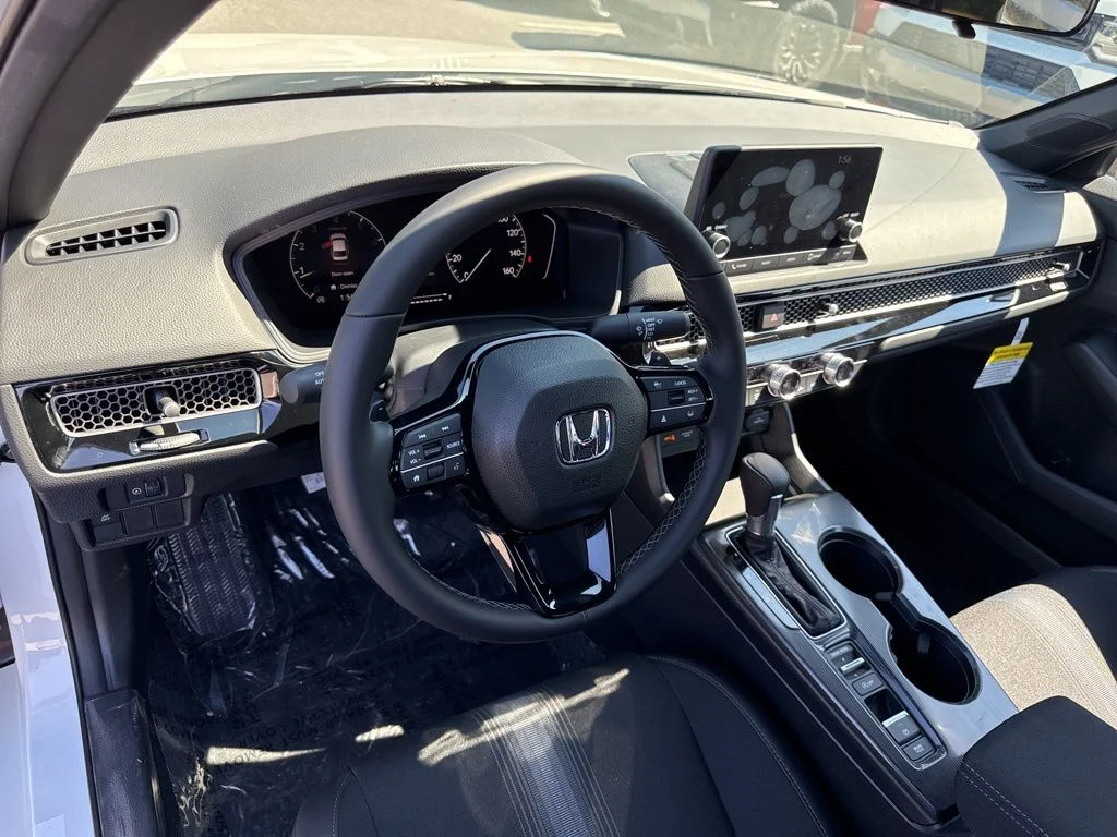 2026 Honda Civic Hatchback Sport - Photo 17