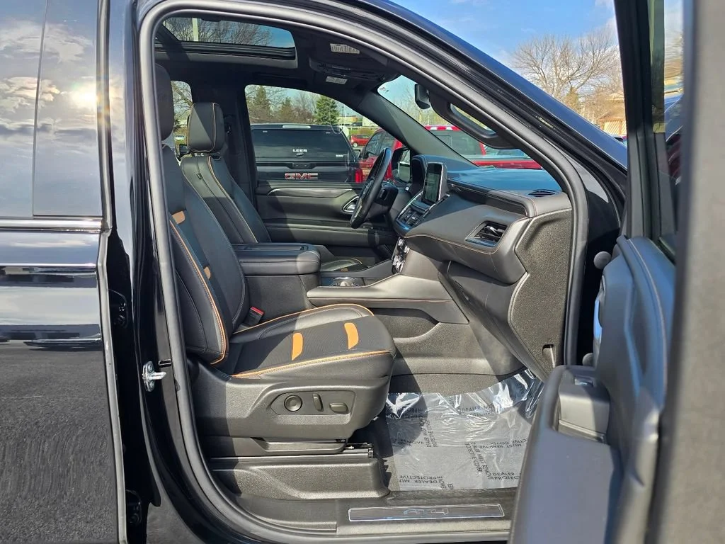 2022 GMC Yukon AT4 - Photo 38