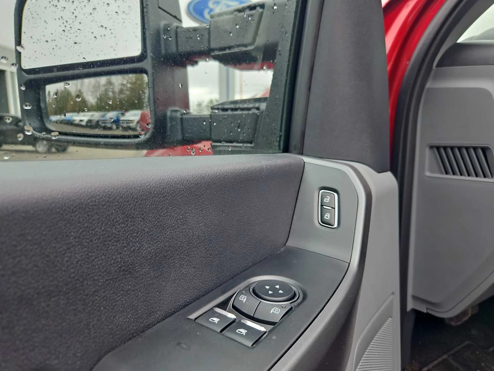 New 2026 Ruby Red Metallic Tinted Clearcoat Ford F-250® XLT image 11