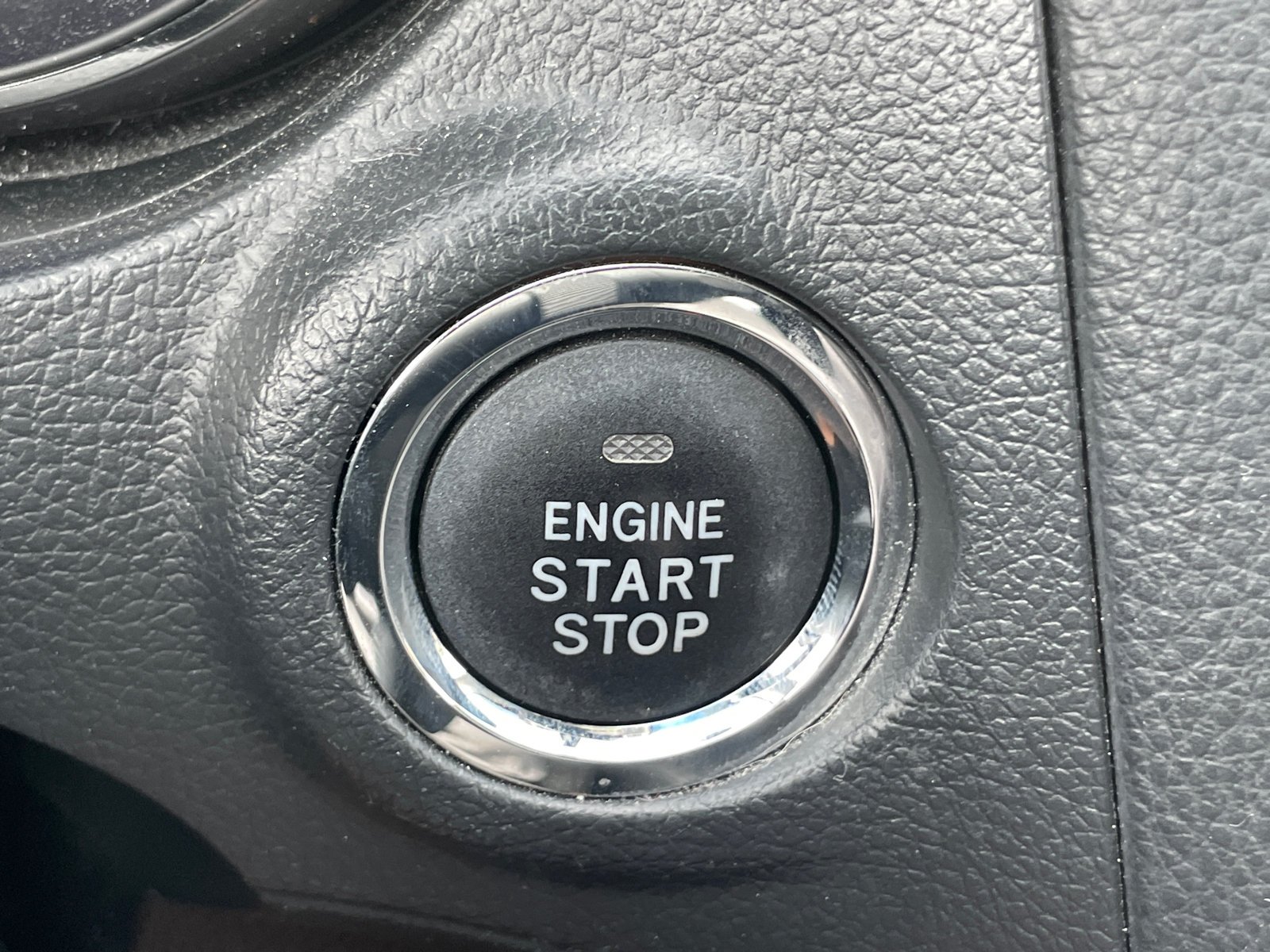 Used 2019 Magnetite Gray Metallic Subaru Limited image 18