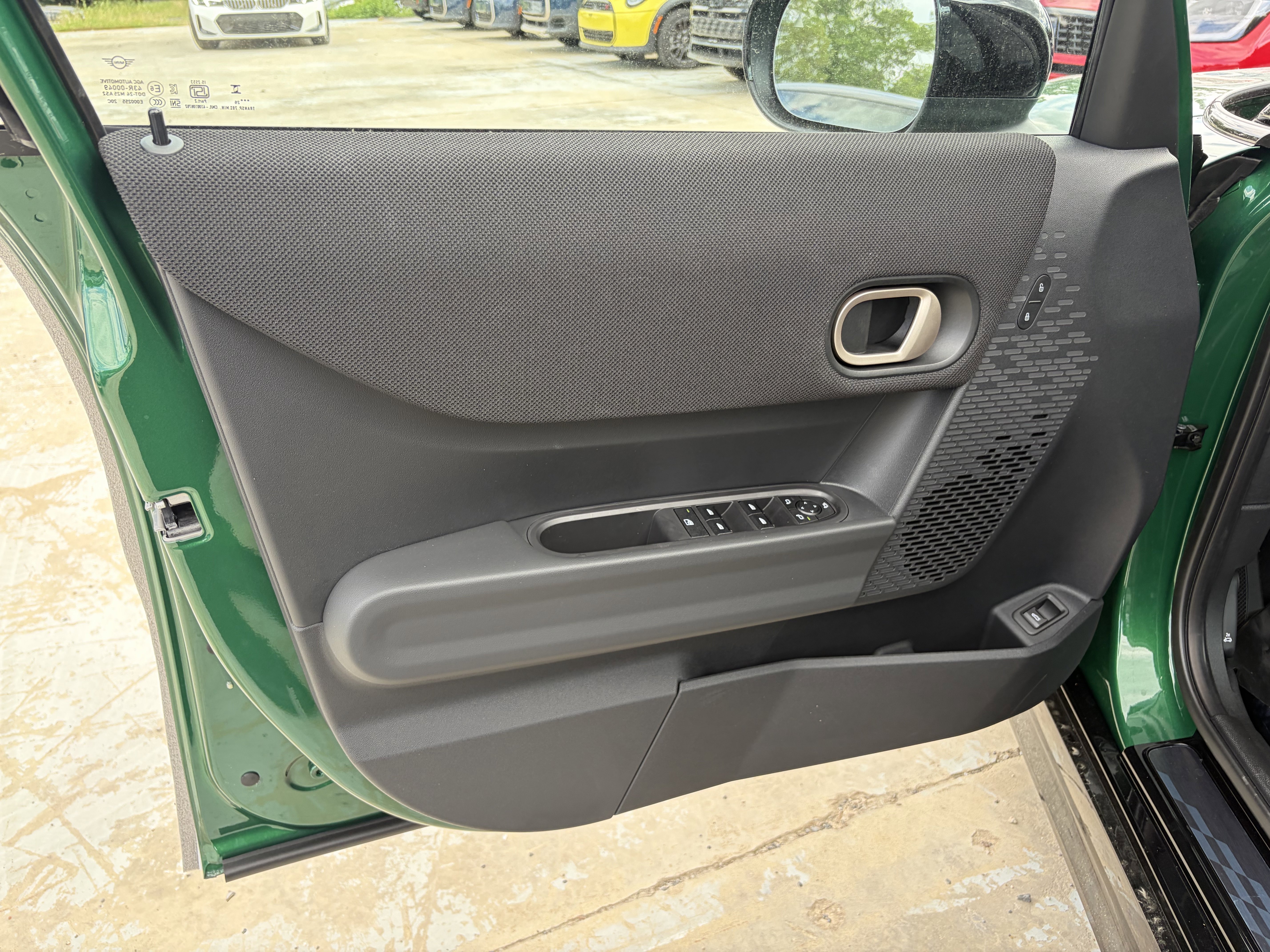 New 2026 British Racing Green IV Metallic MINI Iconic image 9