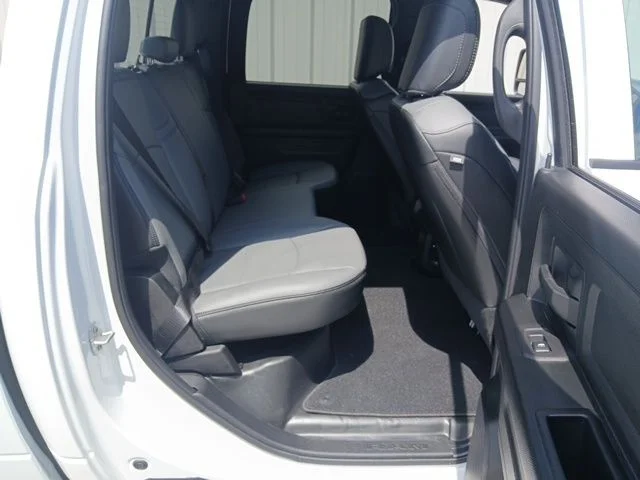 New 2026 Bright White Clear-Coat Exterior Paint RAM Tradesman image 23