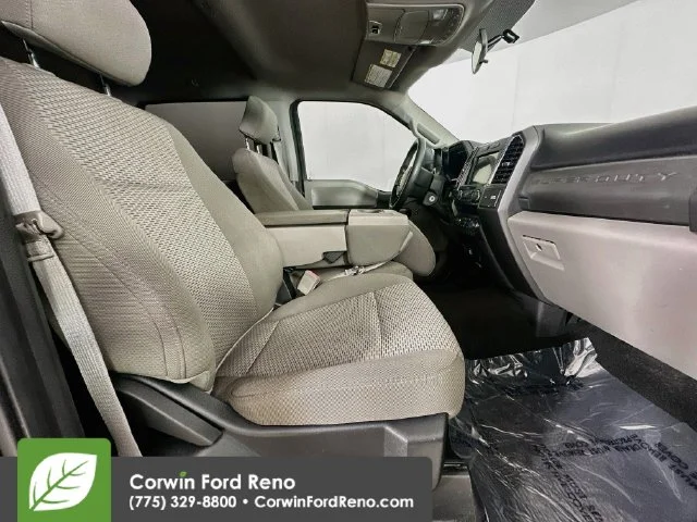 Used 2018 Shadow Black Ford XLT image 29