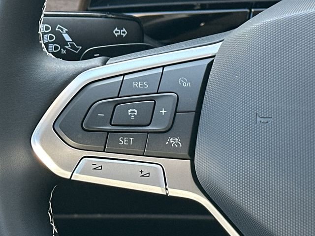 New 2026 Black Volkswagen 2.0T SE w/Technology image 27