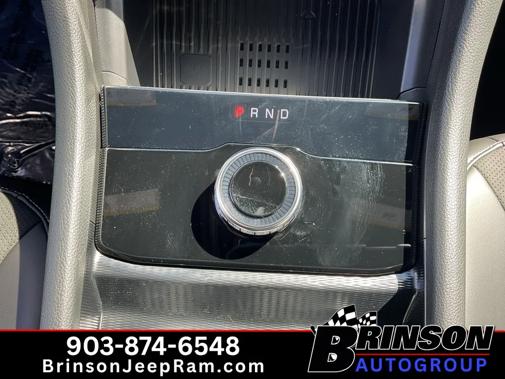 New 2027 High-Gloss Black Paint Jeep Laredo Altitude image 13