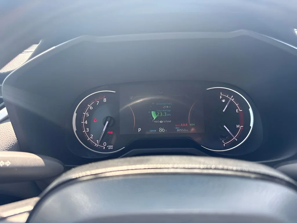 Used 2025 Silver Toyota XLE image 15