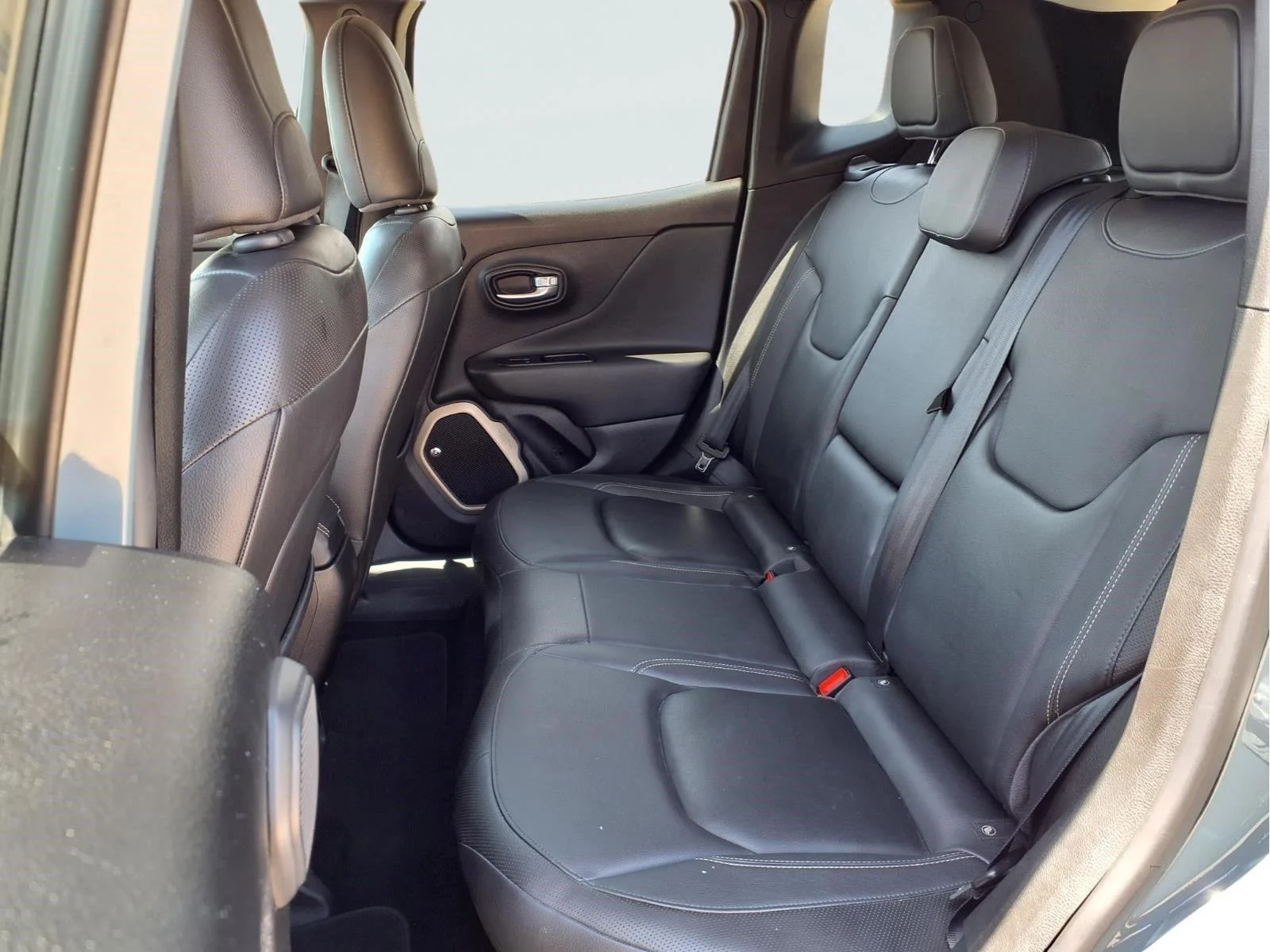 Used 2017 Anvil Jeep Limited image 11