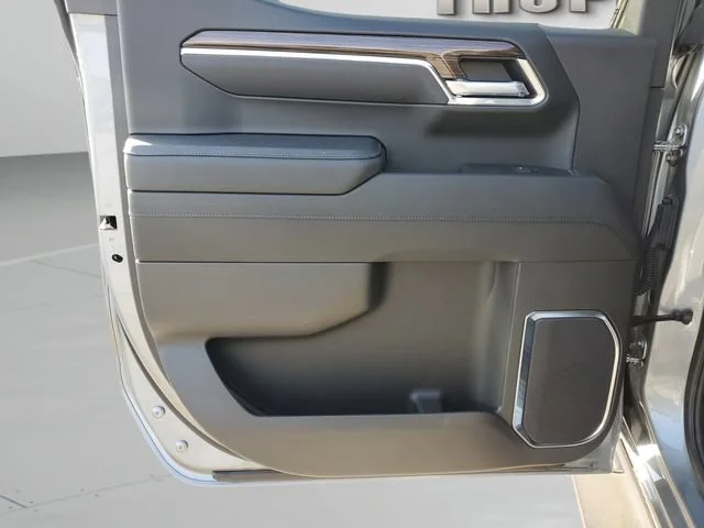 Used 2024 Sterling Gray Metallic Chevrolet LT Trail Boss image 8