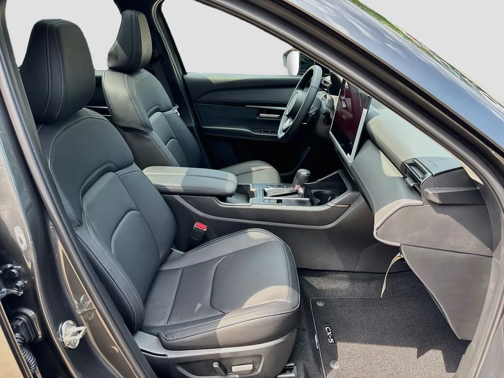 New 2026 Machine Gray Metallic Mazda 2.5 S Premium Plus AWD image 30