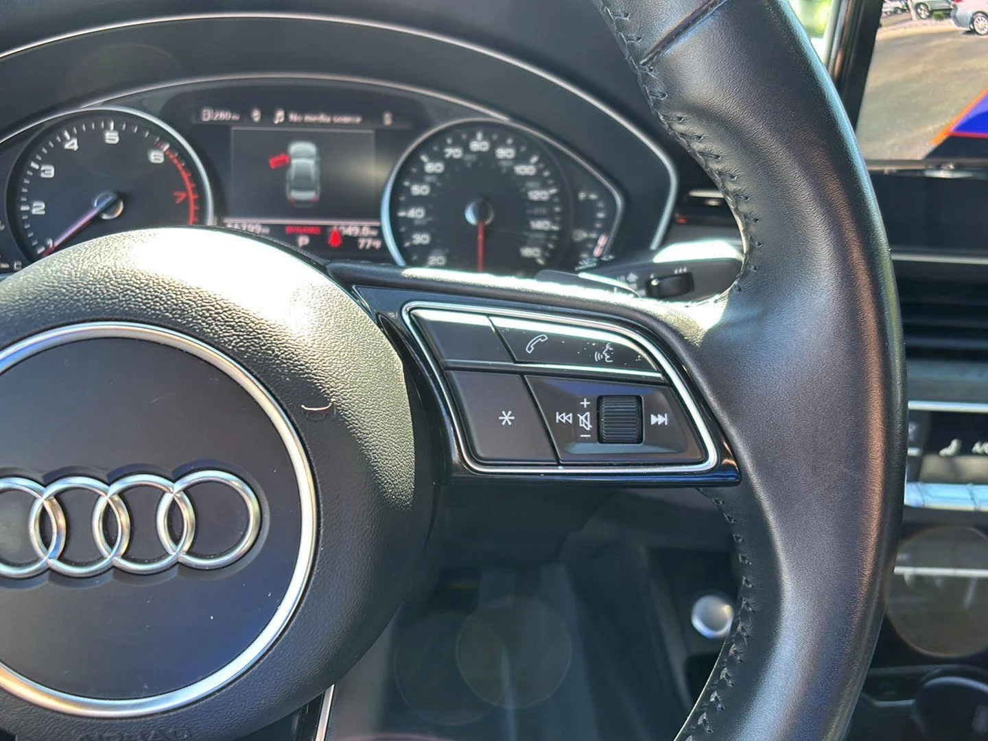 Used 2020 Mythos Black Metallic Audi Premium image 27