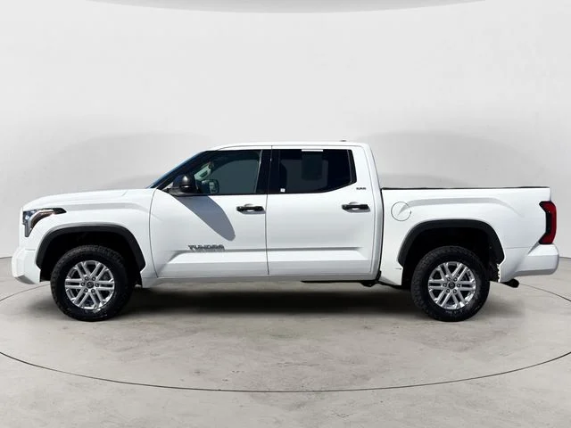 Used 2022 White Toyota SR5 image 2