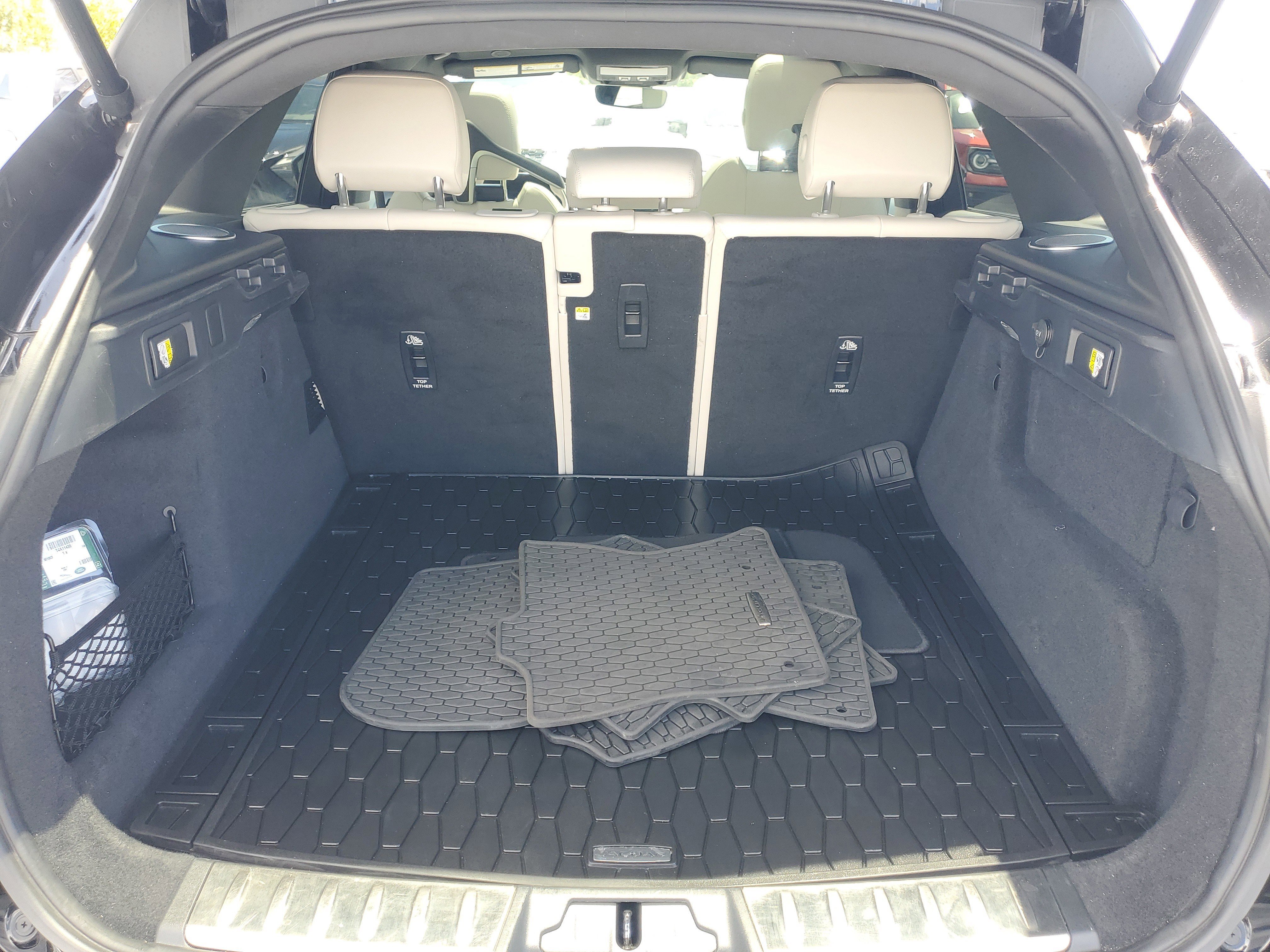 Used 2025 Black Jaguar R-Dynamic S image 8