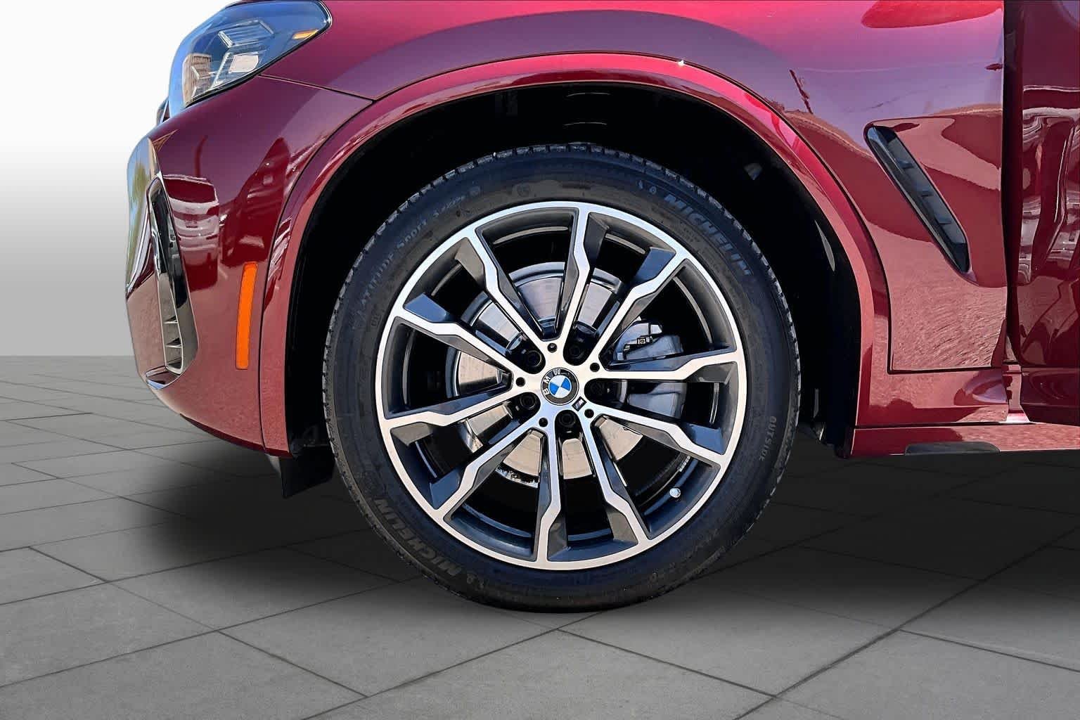 Used 2024 Aventurin Red Metallic BMW xDrive30i image 10