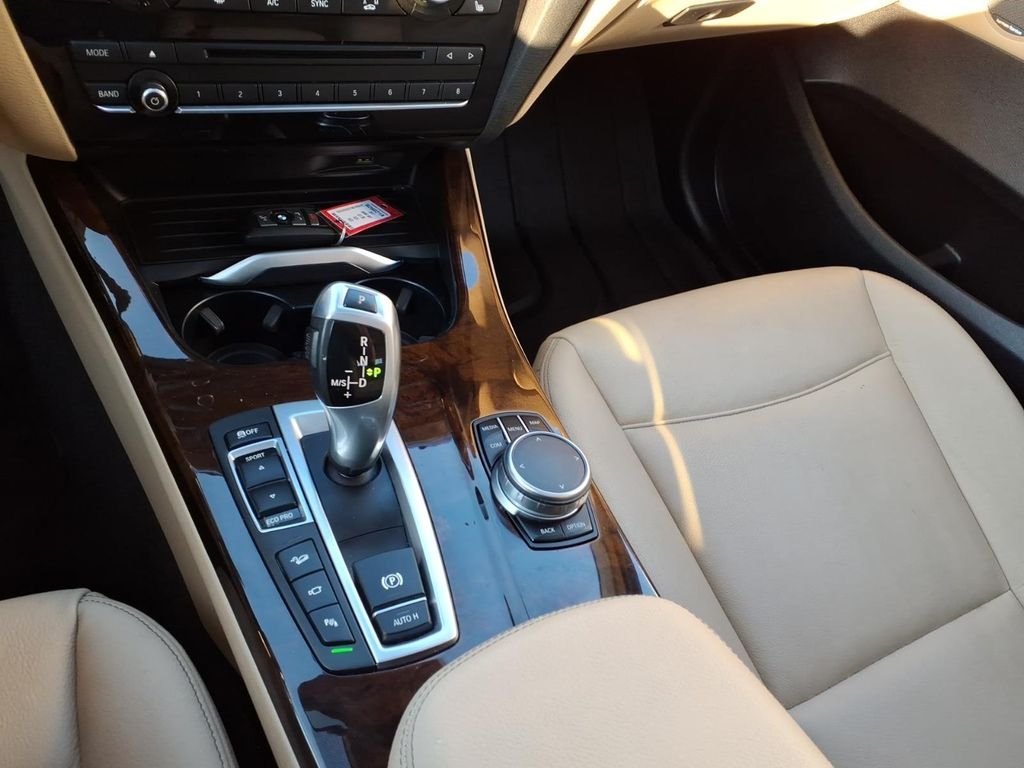 Used 2017 Melbourne Red Metallic BMW xDrive28i image 9