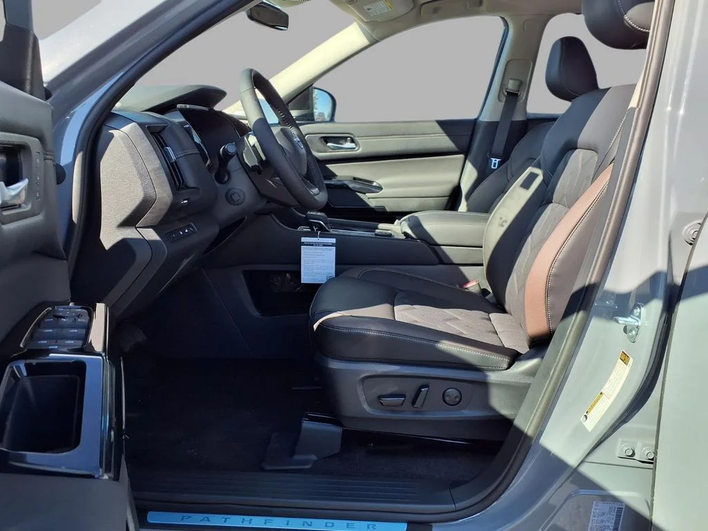 New 2026 Boulder Gray Pearl Nissan Platinum image 23