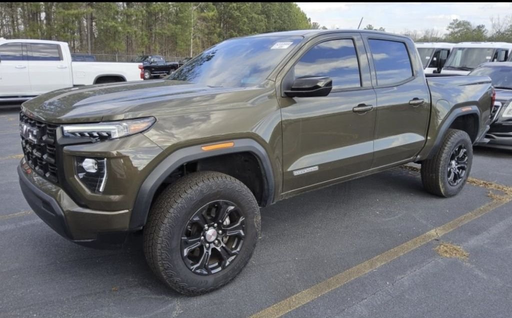 2024 GMC Canyon