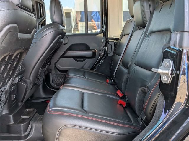 Used 2018 Black Jeep Unlimited Rubicon image 13
