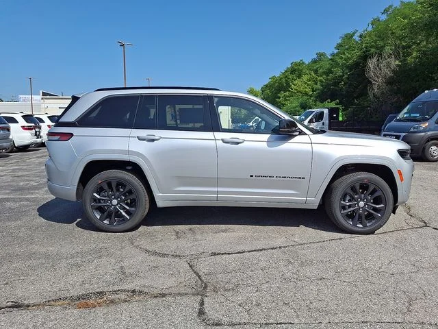 New 2026 Silver Jeep Limited Reserve image 8