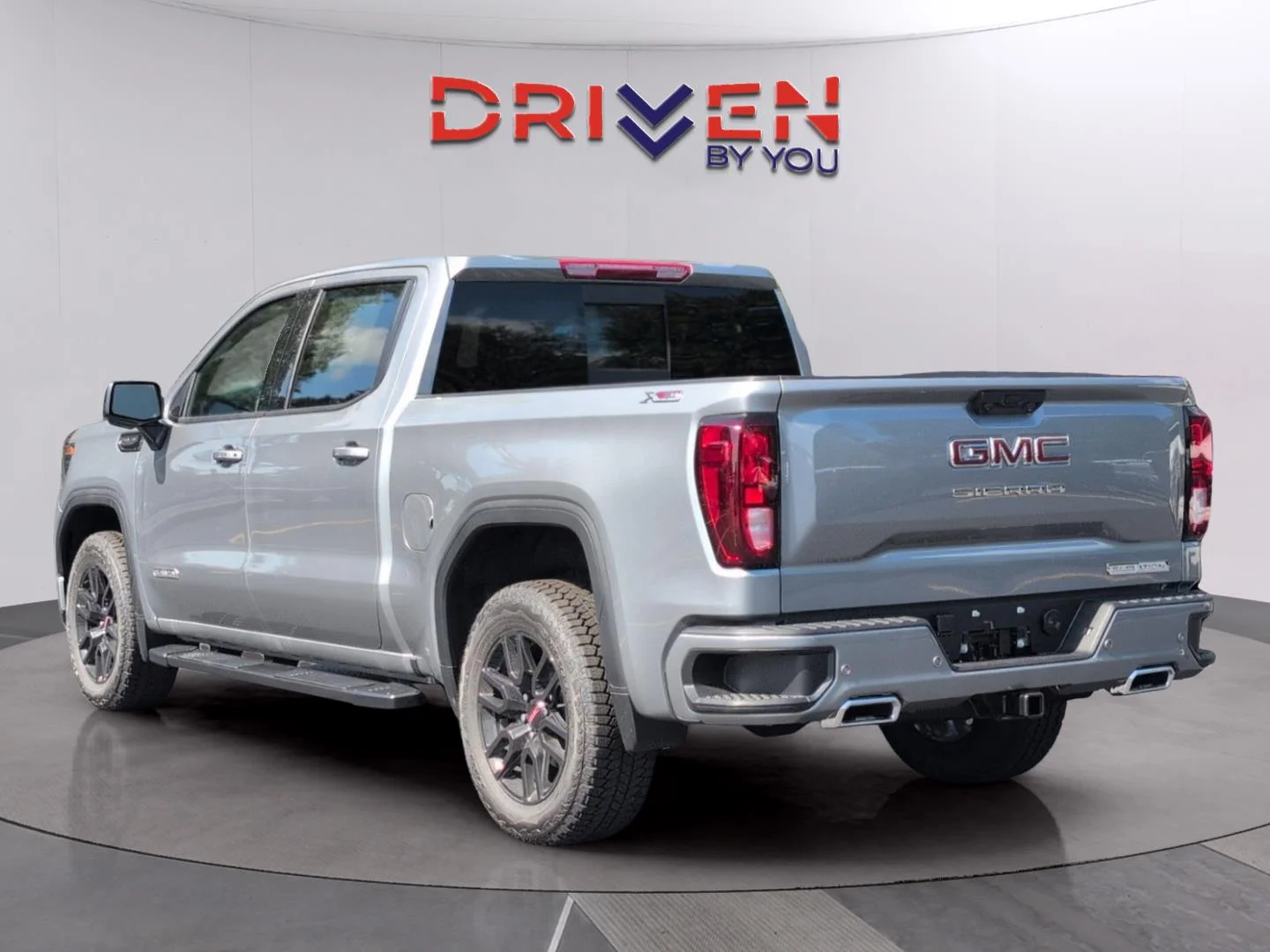 New 2026 Sterling Metallic GMC Elevation image 3