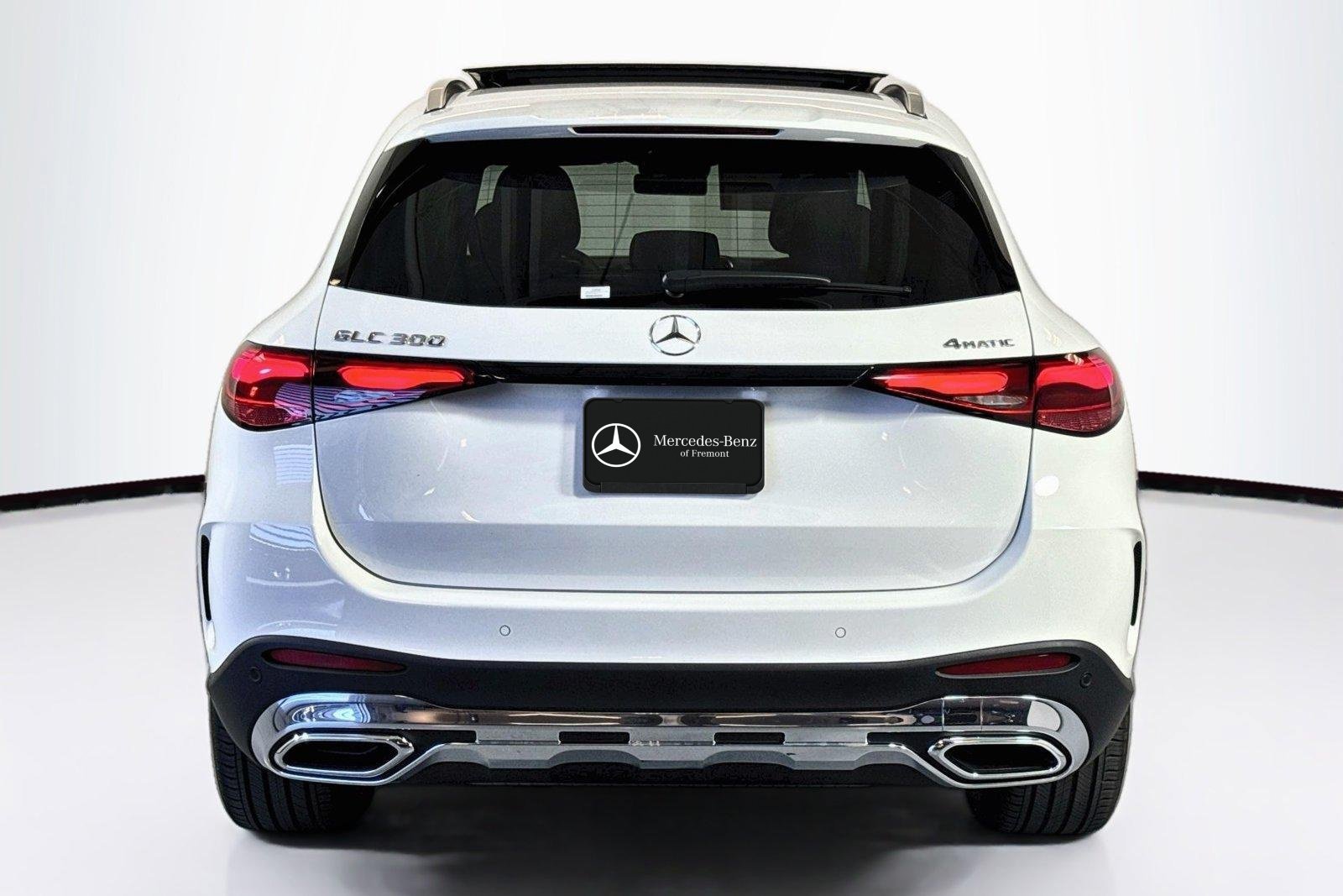 New 2026 Polar White Mercedes-Benz GLC 300 image 6