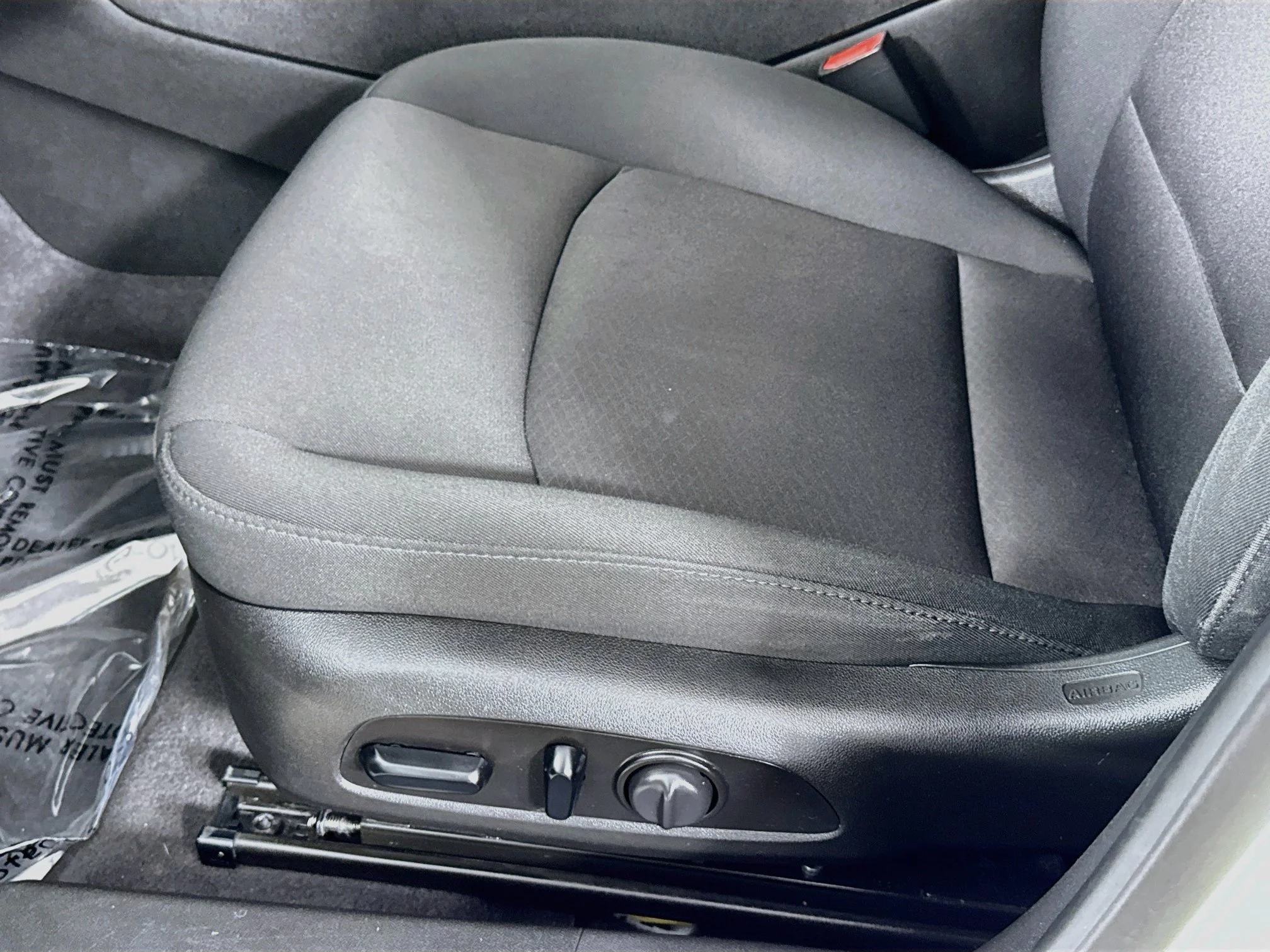 Used 2021 SUMMIT WHITE Chevrolet LT image 21