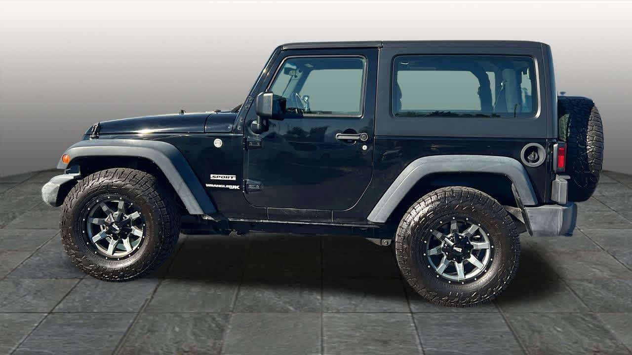 Used 2018 Black Clearcoat Jeep Sport S image 8