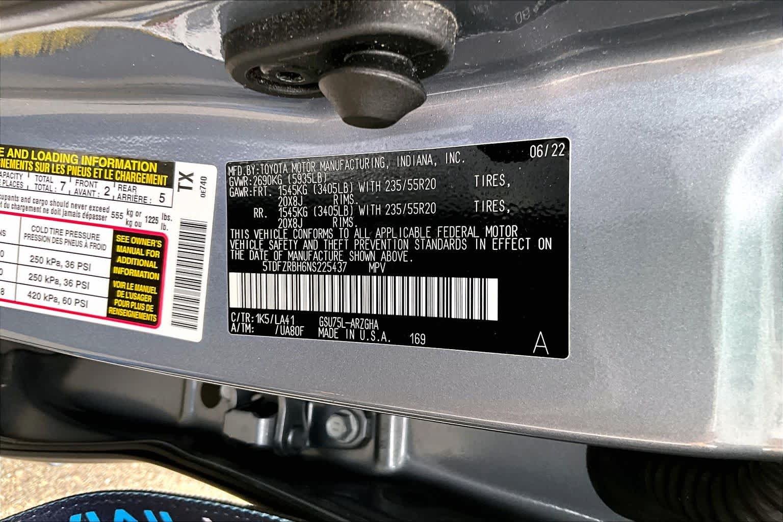Used 2022 Moon Dust Toyota Platinum image 37