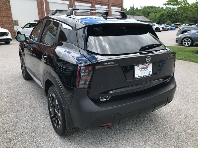 New 2026 Super Black Nissan SV image 4