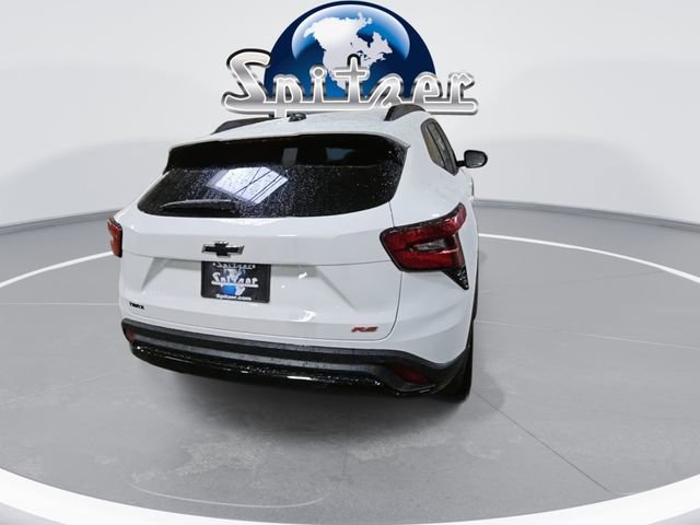 New 2026 Summit White Chevrolet 2RS image 7