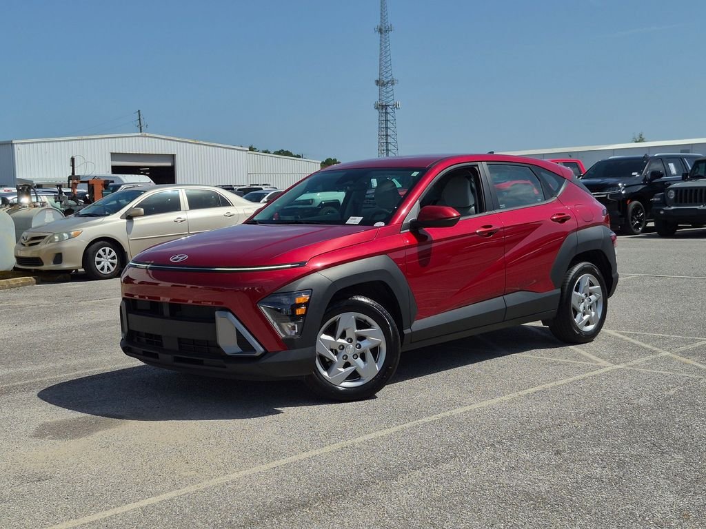 Used 2024 Red Hyundai SE image 1