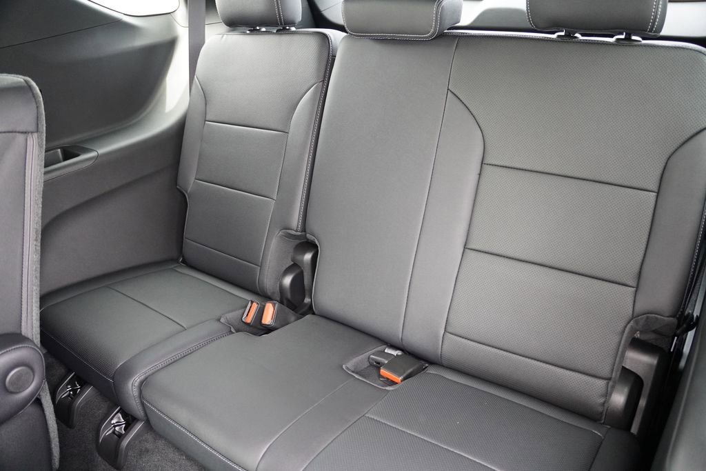 2026 Chevrolet Traverse LT - Photo 12